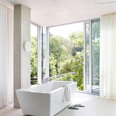 Landhuis H-house Architectural *